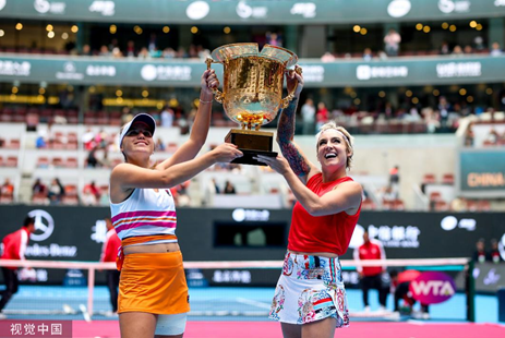 利物浦球员分享成长感悟，鼓励队友为比赛机会勇敢选择